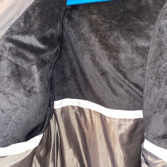 Calvin Klein puffer jacket - Picture 5 of 6